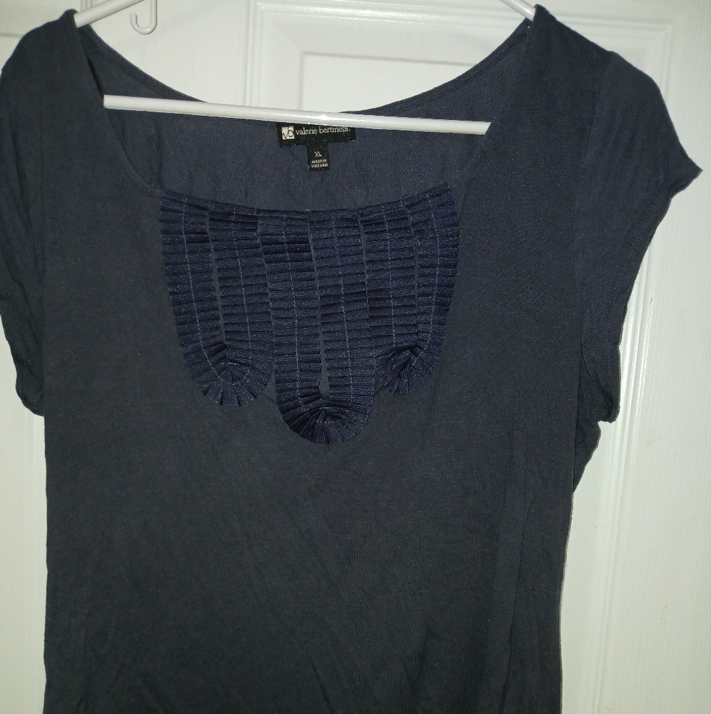 Gray top